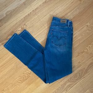 Levi’s Mid Rise skinny jeans
